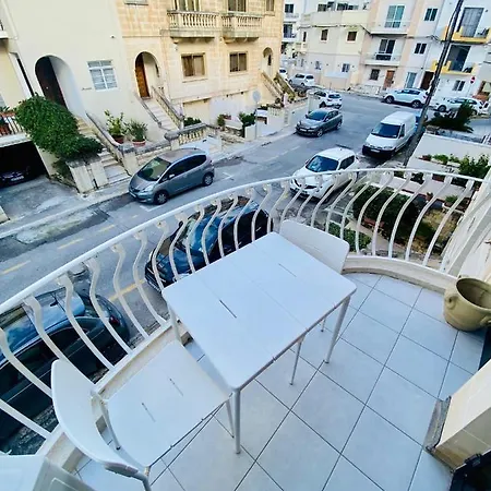 Swieqi 2 Bedroom - First Floor Apartment *